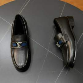 Picture of Louis Vuitton Shoes _SKULVsz38-45mnf030114129